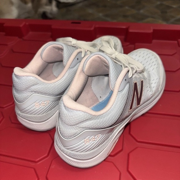 Size 11; New Balance 847 V4 Women's Athletic Walking Shoes - Picture 9 of 14